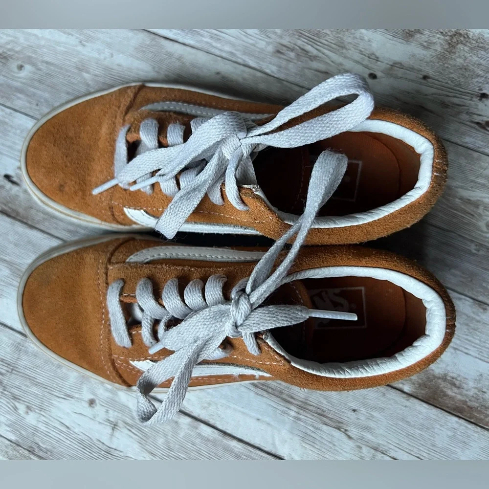 𝐕𝐀𝐍𝐒 𝙻𝚒𝚝𝚝𝚕𝚎 𝙱𝚘𝚢 𝚂𝚗𝚎𝚊𝚔𝚎𝚛𝚜 - Picture 6 of 11